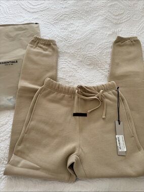 NWT Essentials Fear of God Beige/Tan Drawstring Sweatpants